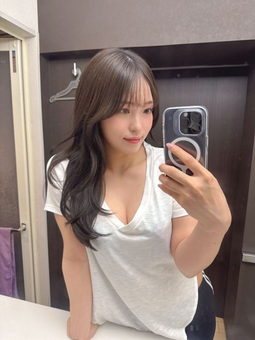 오키나와 출신 신인 여배우